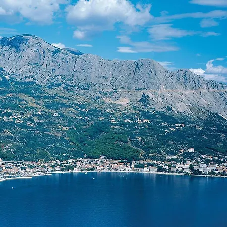 Apartman In 33599 Podgora